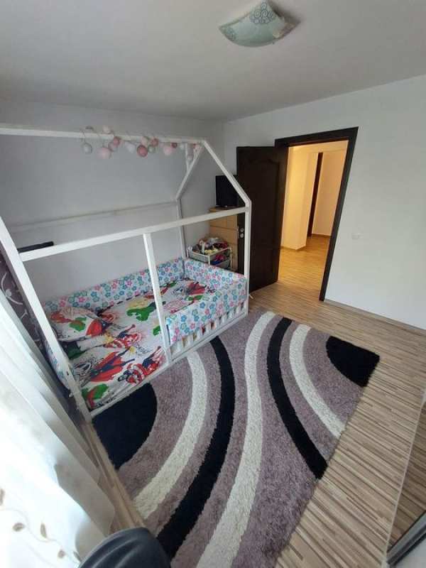 Apartament  3 camere Ghermanesti