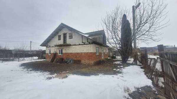 Casa de vanzare Harlau