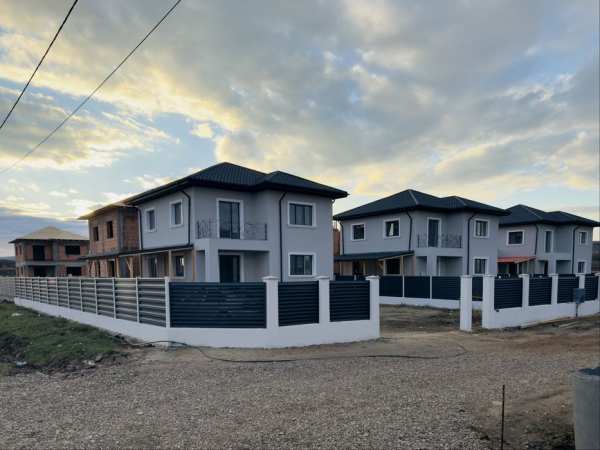 Case noi Vernesti!!!