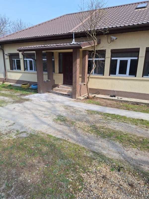 Casa de vanzare potlogi