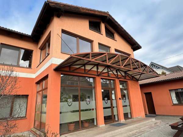 De vânzare/închiriat: Casă P+1