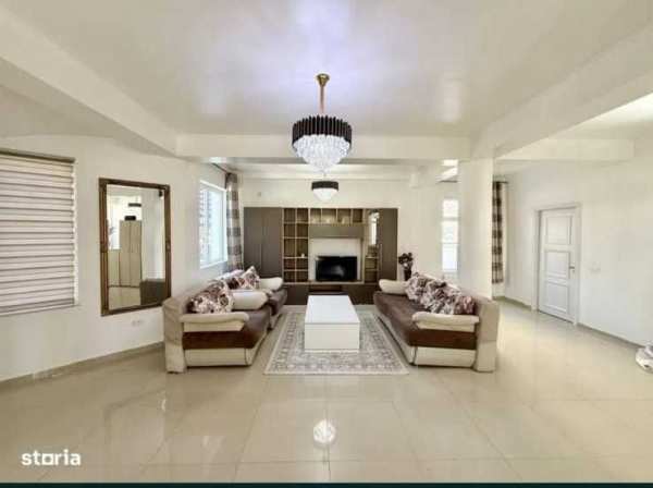 Vilă spațioasă de închiriat | 3 etaje | 4 dormitoare | piscină