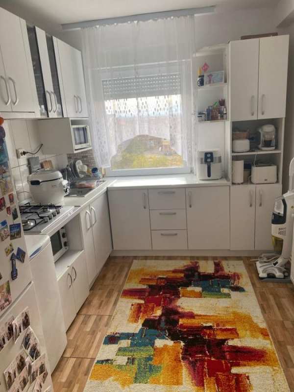 Apartament 3 camere decomandat