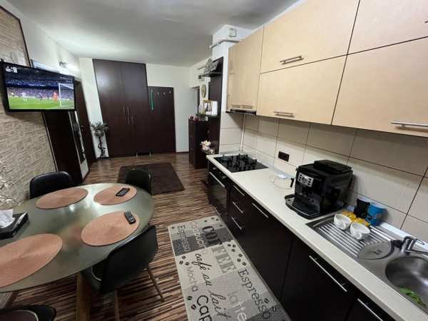 Vând apartament cu 2 camere in Dallas