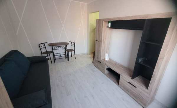 Închiriez garsoniera moderna - Piatra Neamț