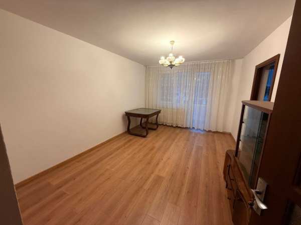 SUPER OFERTĂ! Apartament 3 camere complet renovat – Slănic Prahova