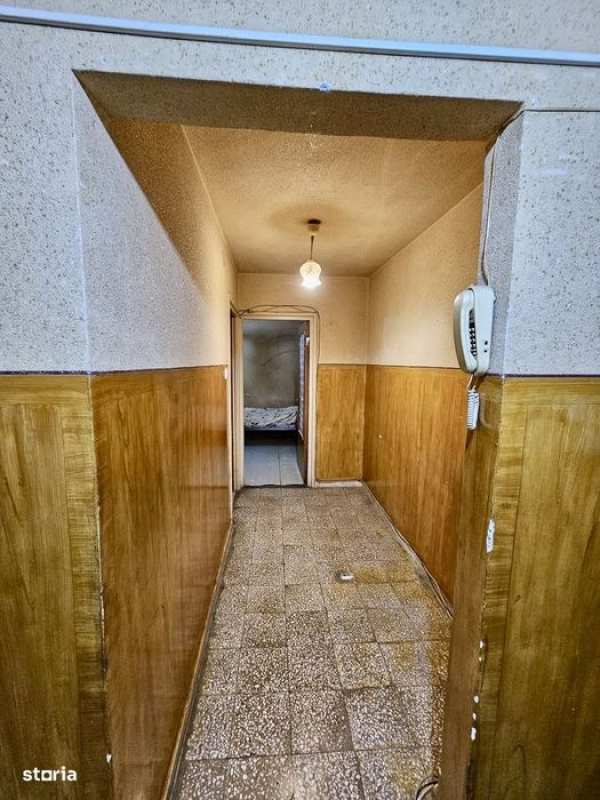 2 camere Titan Secția 13 Auchan