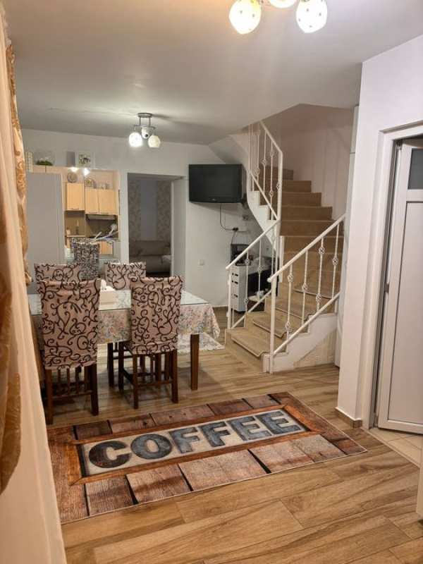 Închiriez Casa,curte Comuna Berceni Ilfov zona Mamina