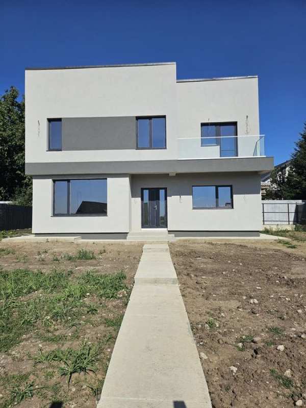 PF.Case de vânzare 120mp utili