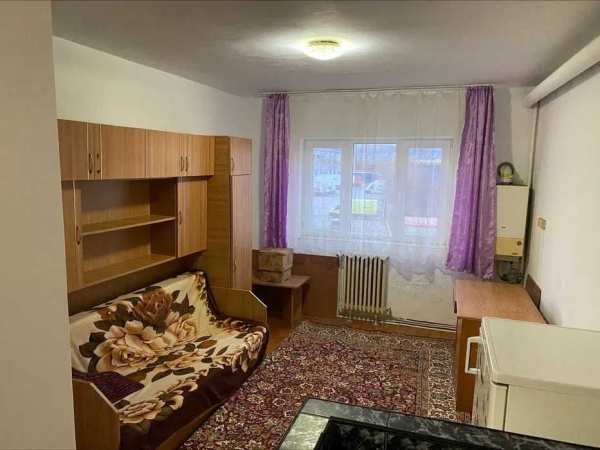 Persoana fizica inchiriez garsoniera in Someseni strada Orastiei