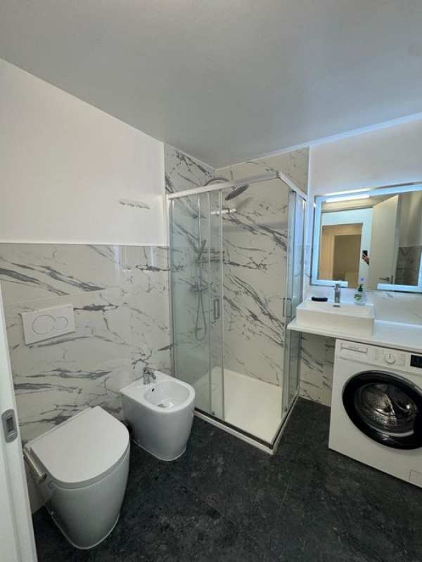 Inchiriez 2 cam,52mp,5 minute M Piata Sudului,stradal,sos Oltenitei