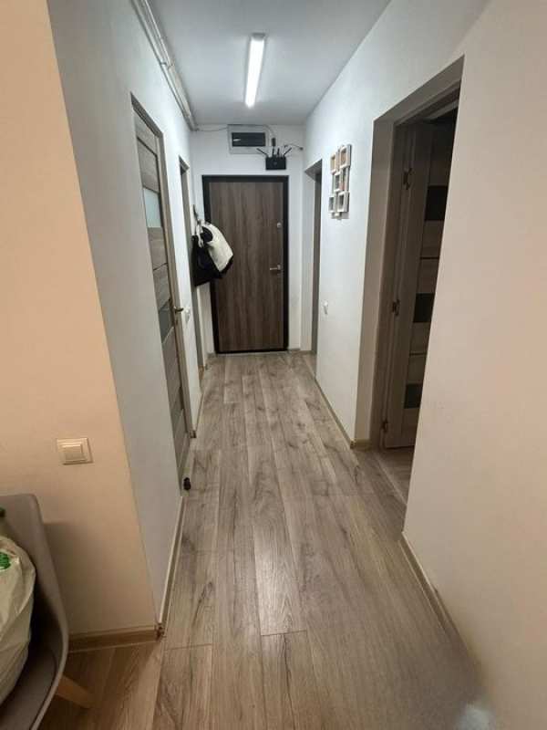 Apartament + mansarda de vânzare