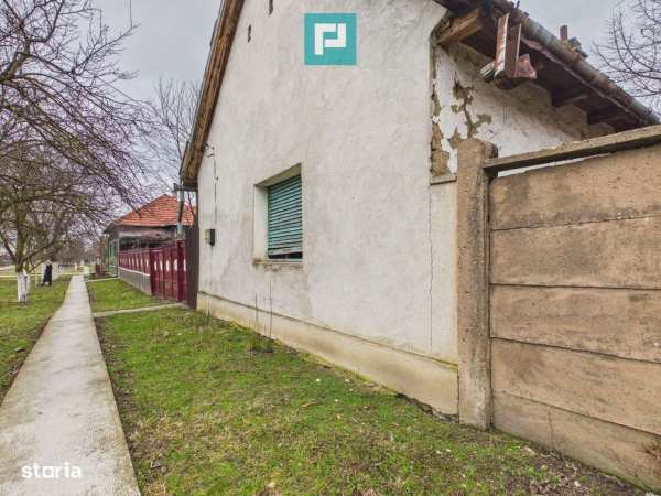 Casă modestă cu 3 camere de renovat în Mișca