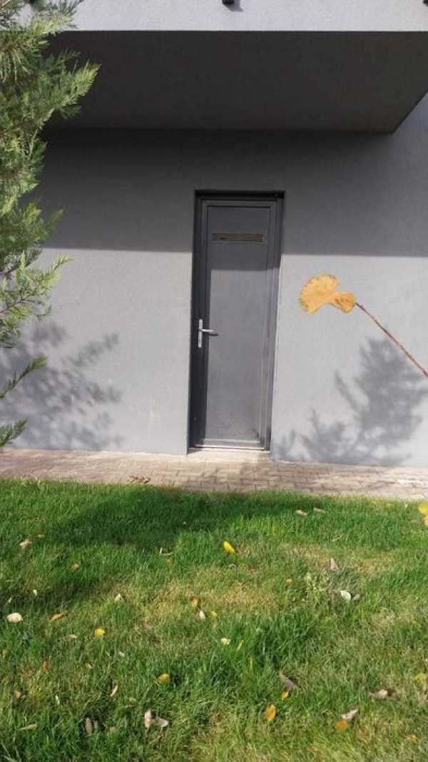 BOXA spre inchiriere in MRS Village