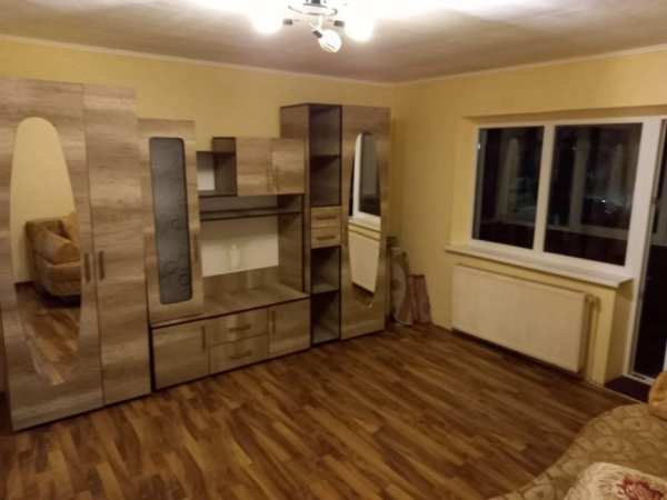 Închiriez aparatament cu 2 camere