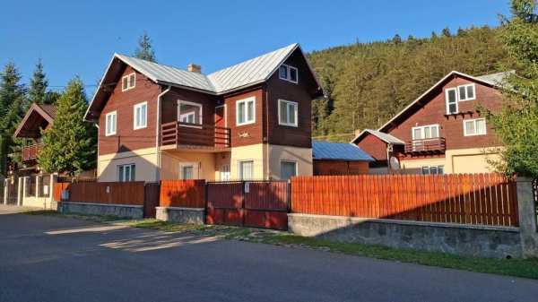 Casa Vila Vanzare Busteni Prahova Valea Prahovei Gradina D+P+E 164 mp Cartier Zamora Cantacuzino