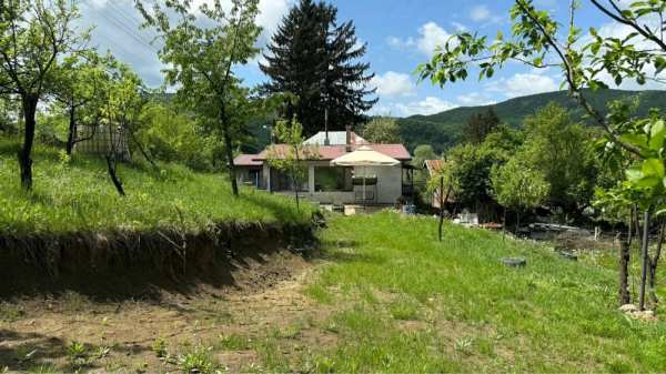 Casa si teren zona deal