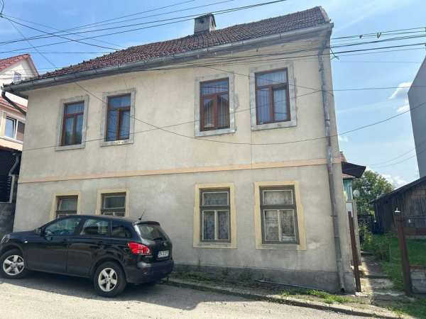 Casă de vânzare în centrul Năsăudului – oportunitate unică!