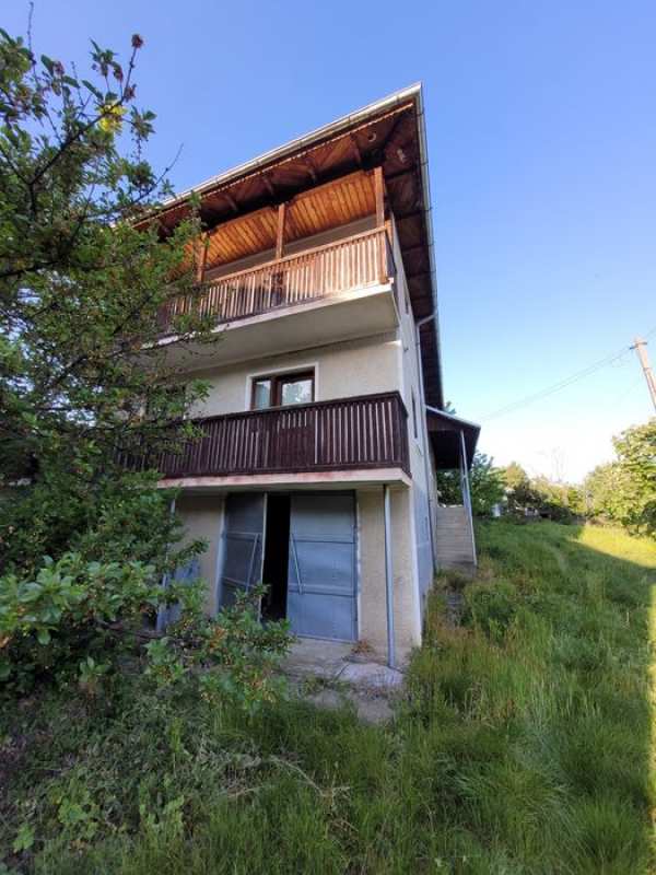 Vand casa cu teren comuna Ionesti Valcea
