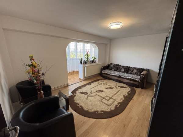 PF vand apartament 2 camere Bradesti cu gradina