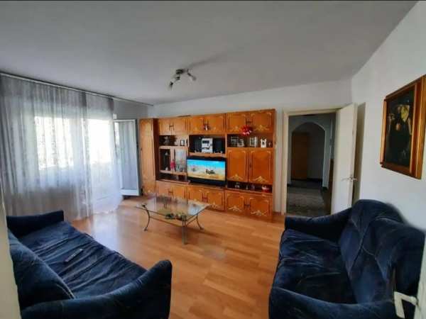 Apartament 3 camere Făgăraș de închiriat