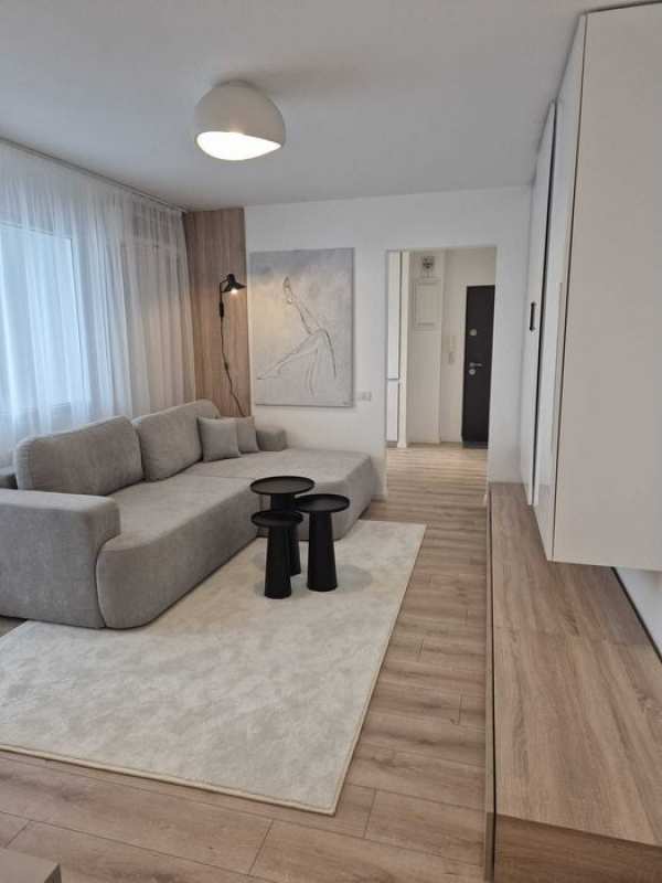 Proprietar, vand ap 3 camere Circumvalatiunii