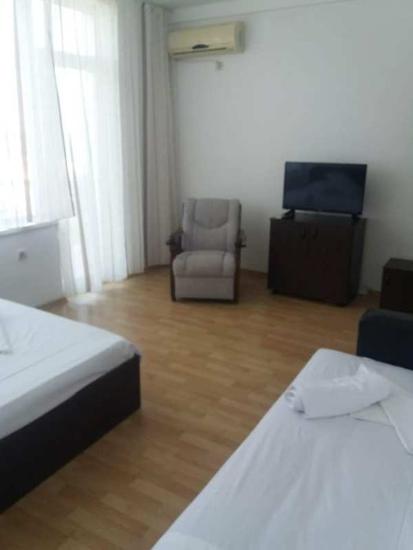 Vând garsonieră Costinești