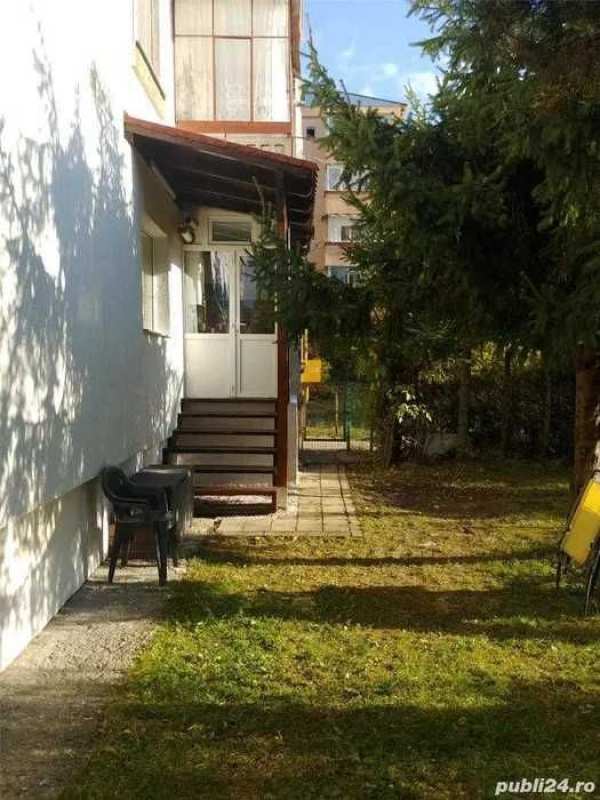 Vând apartament cu 4 camere în Grui