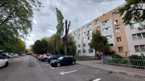 TITAN, Auchan - Aleea Ciucea 3, PROPRIETAR, vand apartament 2 camere