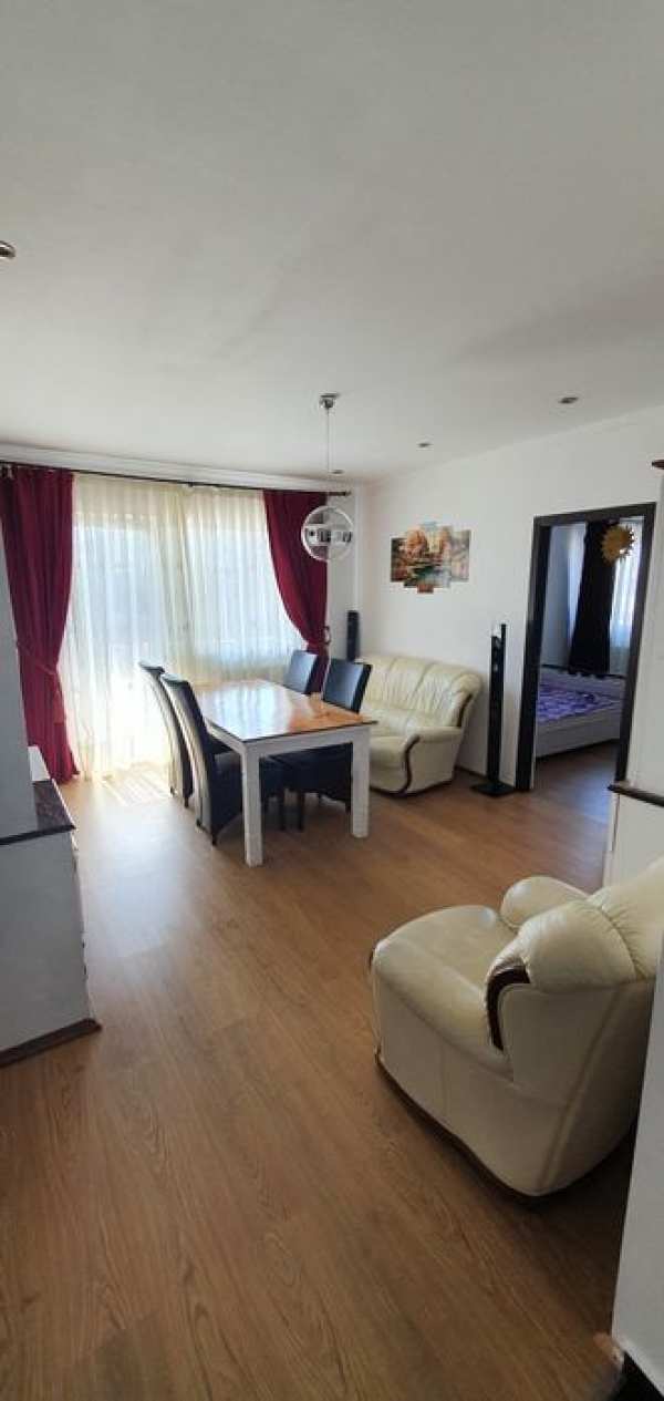 PF Vand apartament 3 camere, 60mp, parcare, 2 balcoane, vivo 2 min