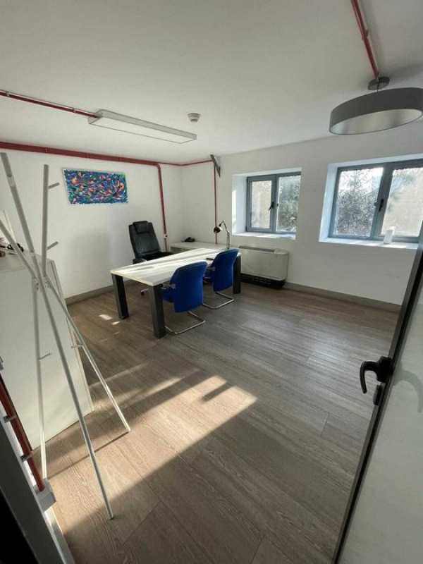 inchiriere/vanzare sediu administrativ Chitila