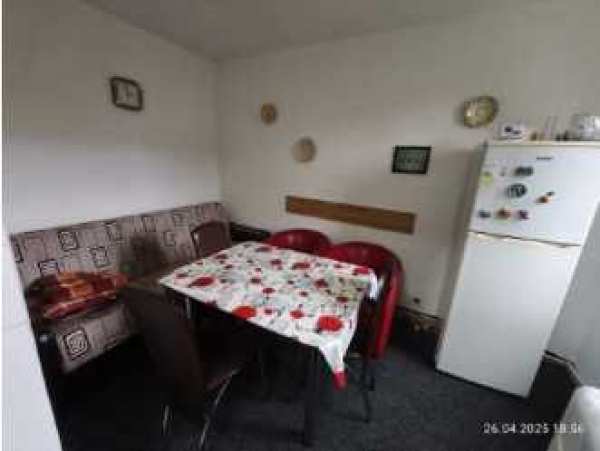 Inchiriez apartament 3 camere