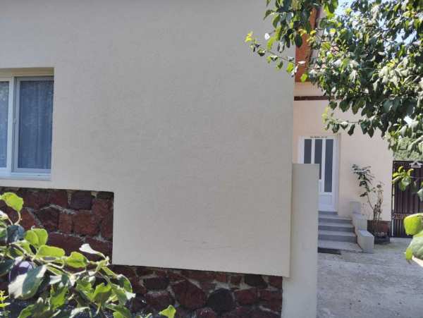 Inchiriez casă în Arad (langa Dinamo) str.Malin