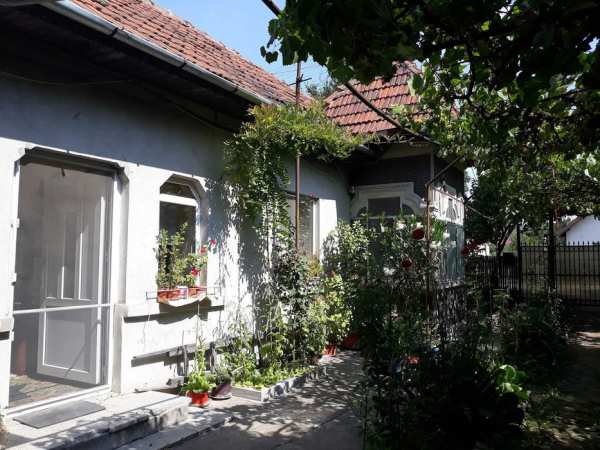 DOICEȘTI - Gospodărie pentru familii cu chef și putere de muncă