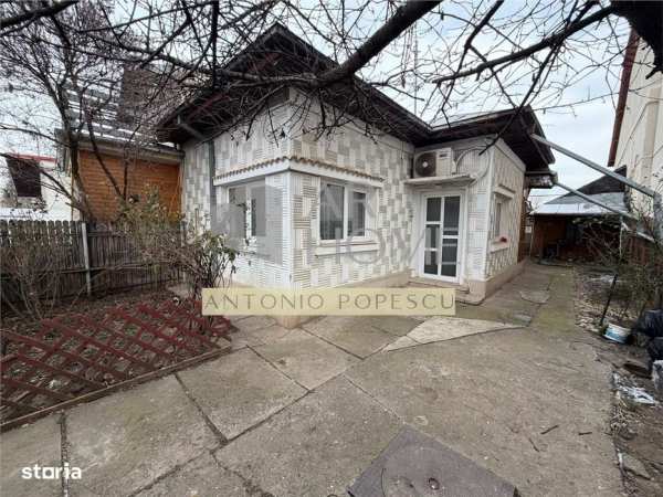 Casa, anexe si teren, in Ploiesti, zona Lupeni.