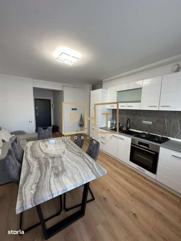 Apartament de vanzare cu 3 camere, 54 mp , balcon, zona Terra!