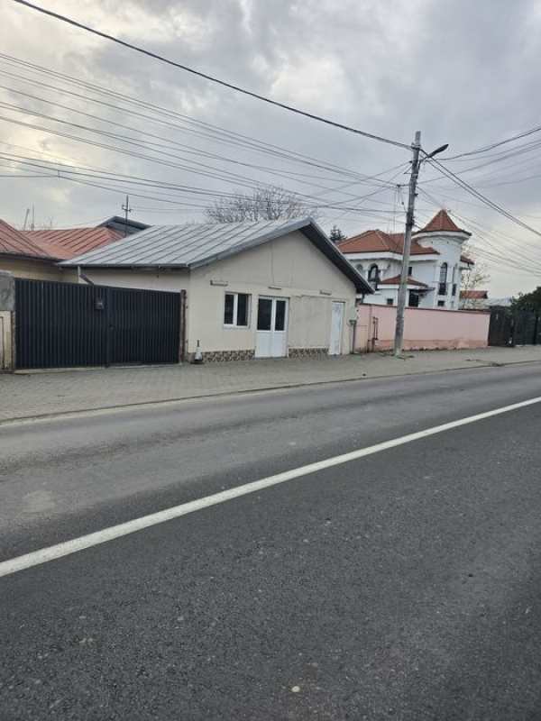 Spatiu comercial de închiriat Dragomiresti-Deal