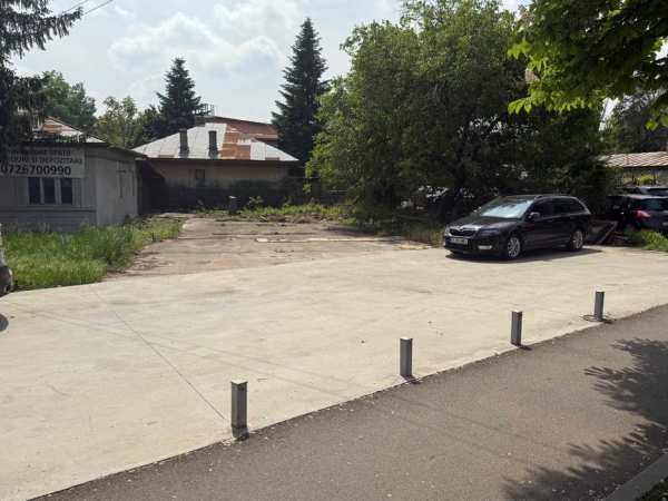 Proprietar inchiriez teren si casa stradal Iuliu Maniu 171