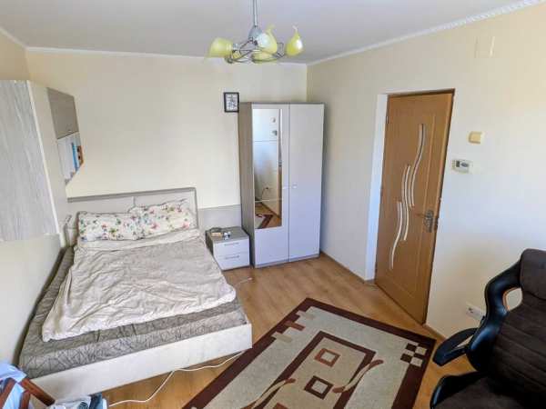 Ap. 1 cameră Dărmănești, 31m, bloc apartamente, utilat, parter