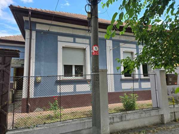 Proprietar vand casa zona Favorit