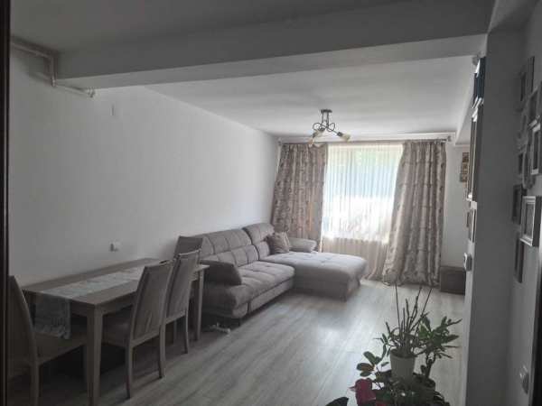 De vanzare Apartament 2 camere Rezidential Apusului - Rosu /2 locuri de parcare
