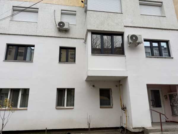 Apartament 3 camere renovat complet