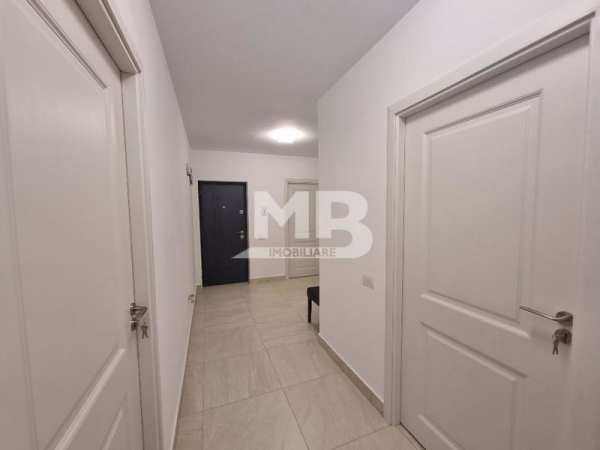 Vând apartament 2 camere de lux