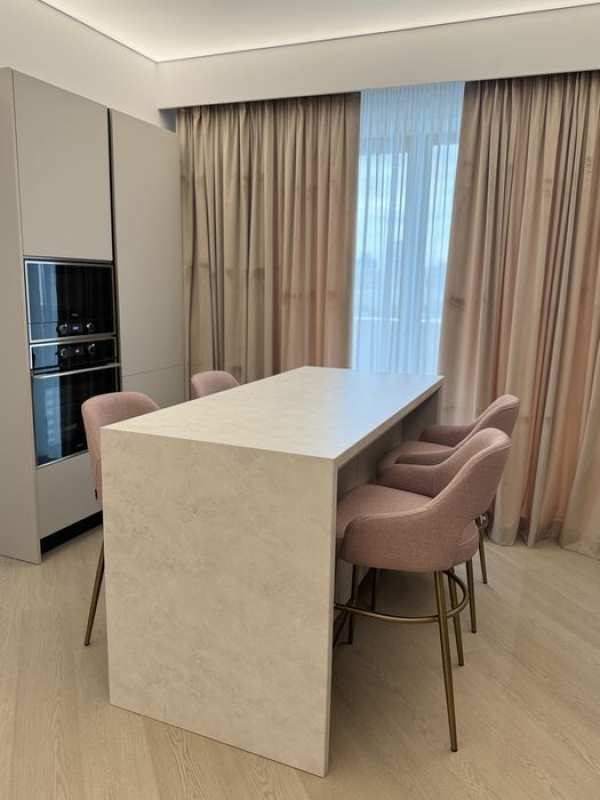 Apartament 2 camere + parcare subteran de inchiriat in Cortina North !!