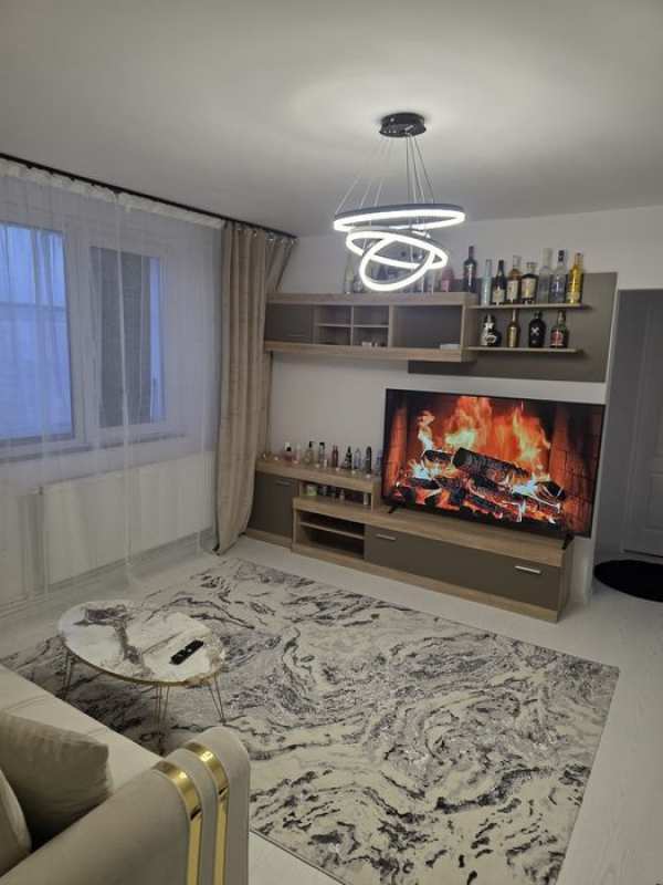 Vând apartament 2 camere impecabil