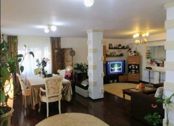 Închiriez imobil Casa /Vila mobilata+spatiu comercial,garaj,atelier