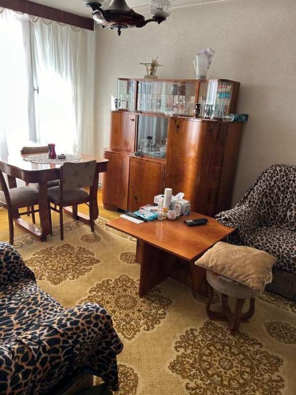 PROPRIETAR - Apartament 4 camere, 2 bai, Decomandat - zona Craiter