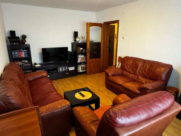 Proprietar vand apartament mobilat 3 camere zona Turda / Ion Mihalache