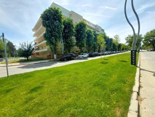 Apartament 3 camere, Club Onix Neptun, vizavi de plaja Delfinul Olimp