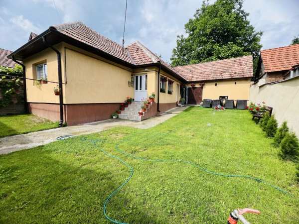 De vânzare , casă la țară – Bucerdea Vinoasă (13 km de Alba Iulia)